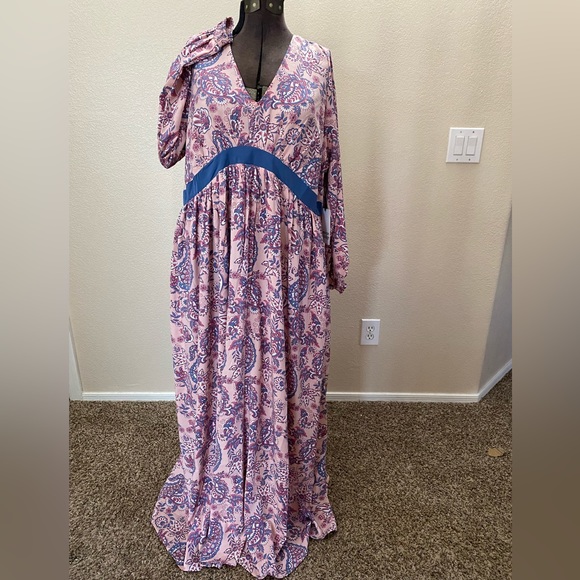 Unique Vintage Dresses & Skirts - Unique Vintage Pink and Blue Paisley Maxi Dress